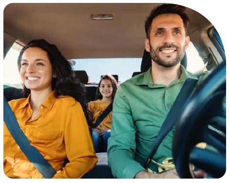 familia en su auto