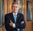 Mario Farren, presidente de BancoEstado, en retrato institucional
