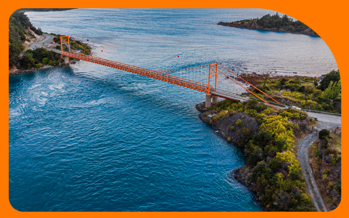 Puente sobre el mar